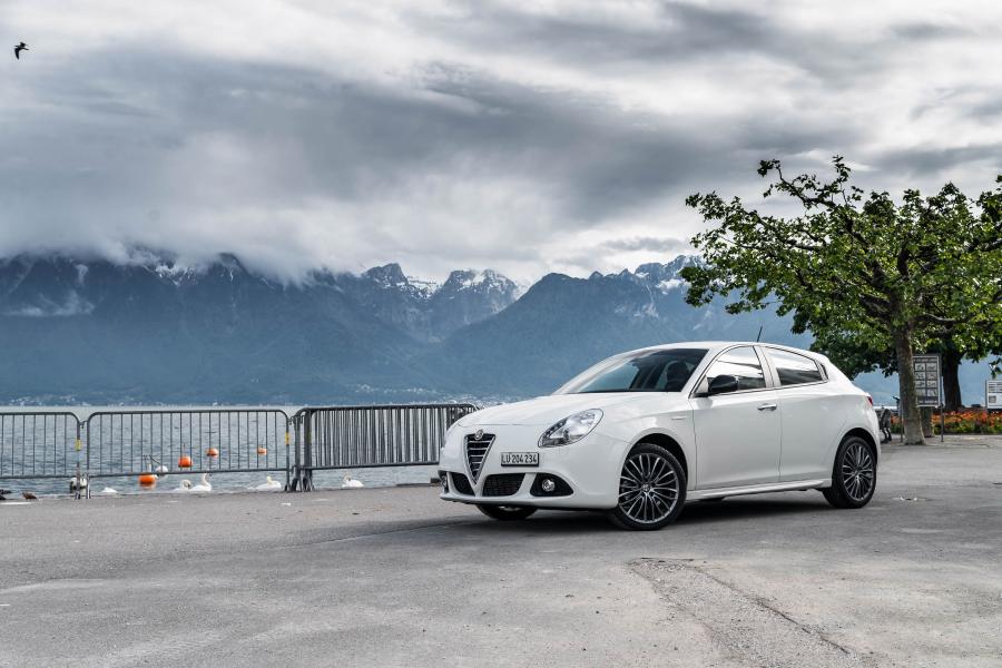  Alfa Romeo Giulietta Collezione (940) 2015 года  (WW) (фото 3 из 14)